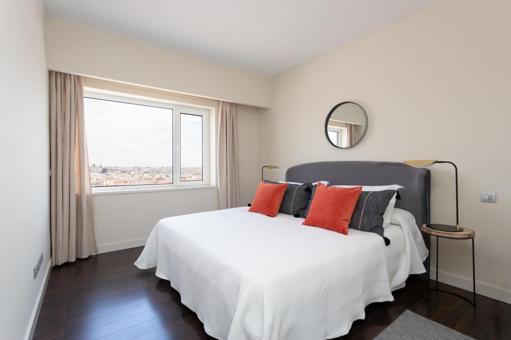 דירות מדריד Impresionante Apartamento En Edificio De Lujo Selton Plaza Espana מראה חיצוני תמונה